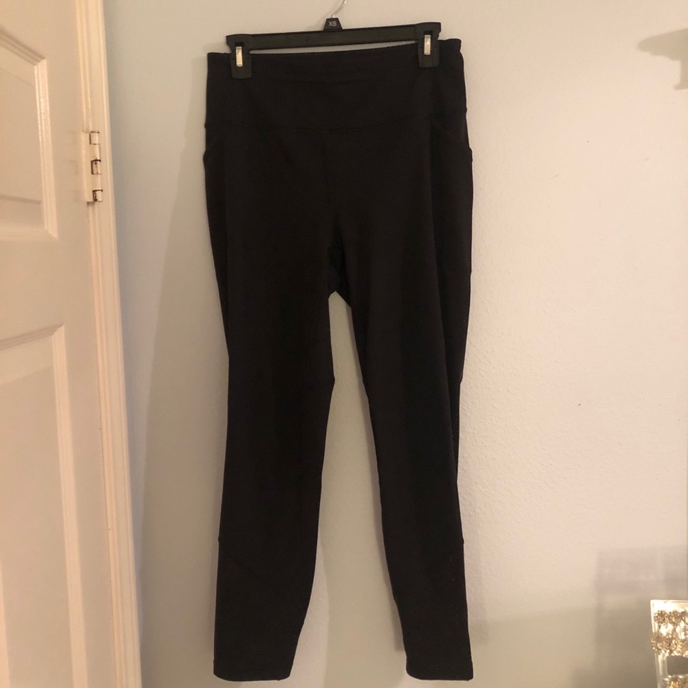 Lululemon leggings with mesh